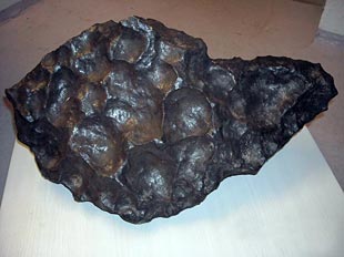 riesiger Gibeon-Eisenmeteorit