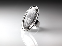 Ring mit einem Muonionalusta Eisenmeteoriten