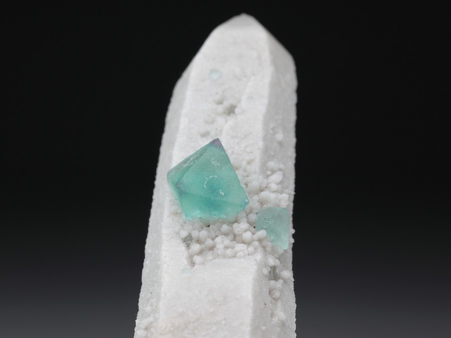 Fluorit, Milchquarz
