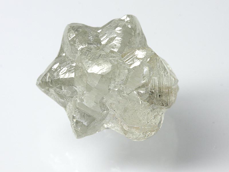 Extrem seltener sternf�rmiger Rohdiamant aus S�dafrika